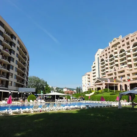 Private Apartament In Poseidon * Слънчев бряг